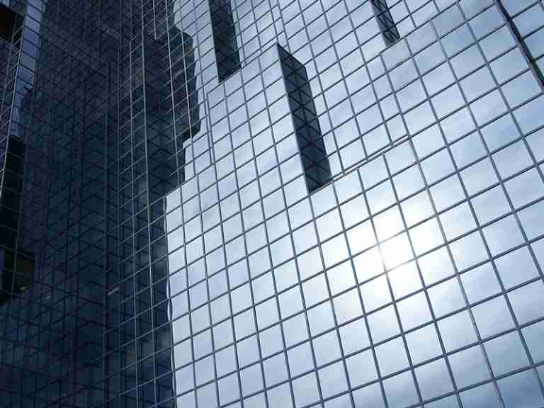 deformation of facade glass