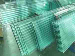 fluted laminated glass
