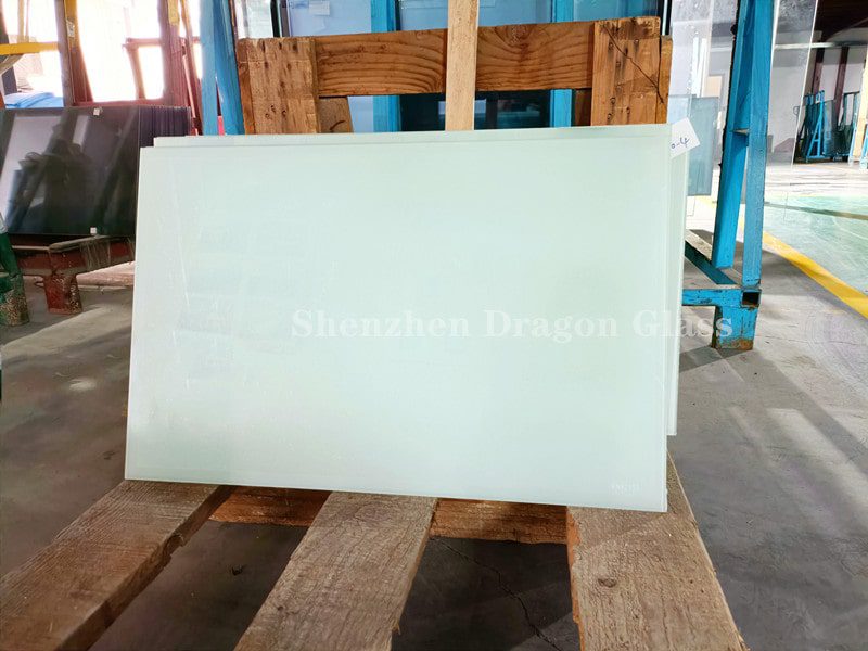 6.38 white laminated glass for French doors 2