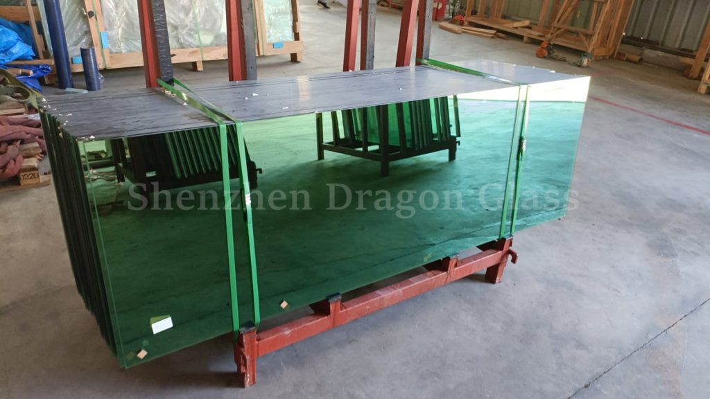 Fabricantes econômicos de janelas de vidro reflexivo verde de 8mm, Shenzhen Dragon Glass