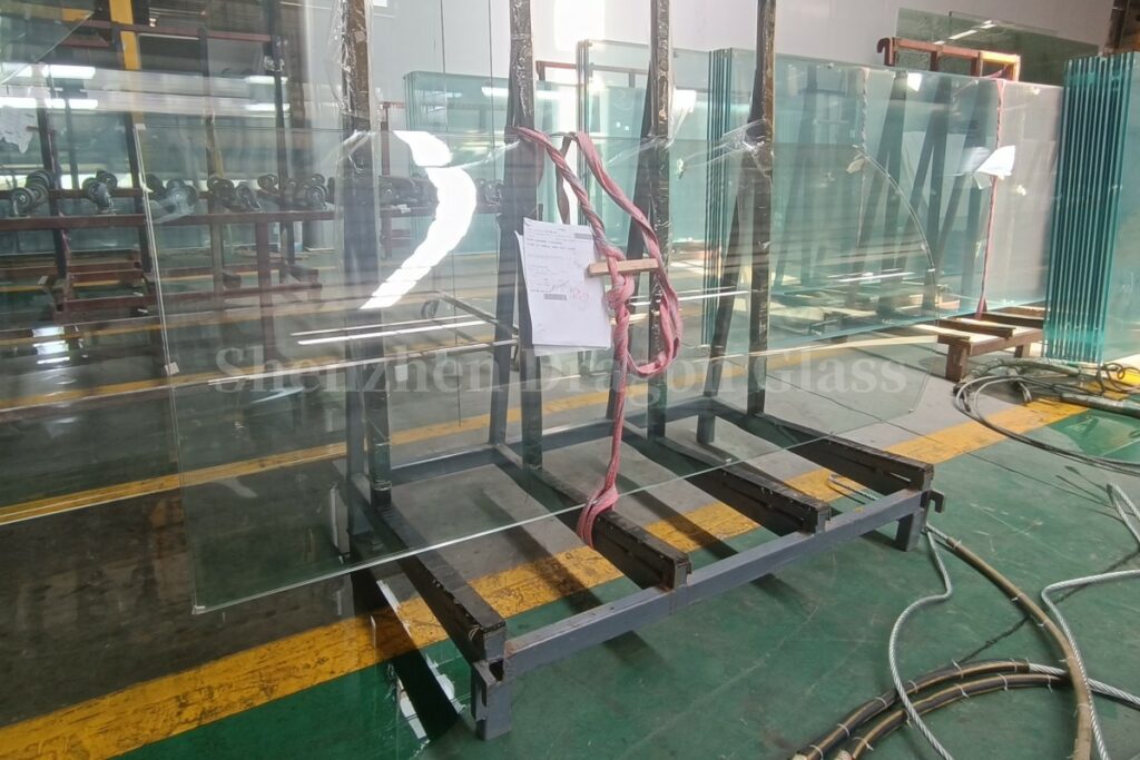 Balustrade de balcon en verre incurvé de 15 mm, fournisseurs de verre incurvé fiables